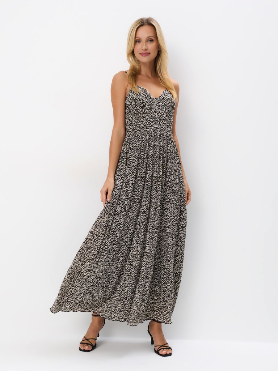 Maxi Abito Con Spalline Colore Nude Mohito Bk P