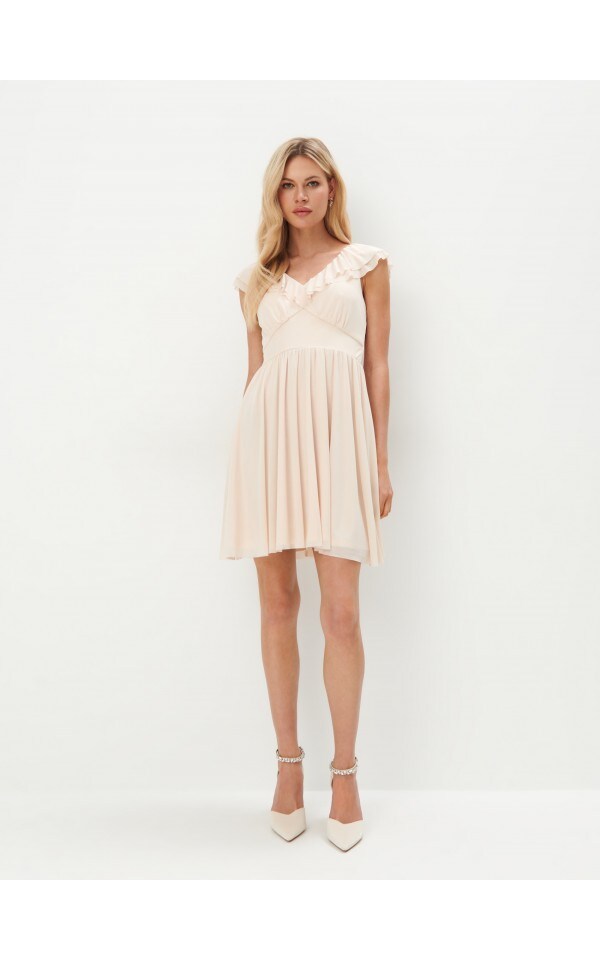 Minikleid Mit R Schen Farbe Nude Mohito Aj X