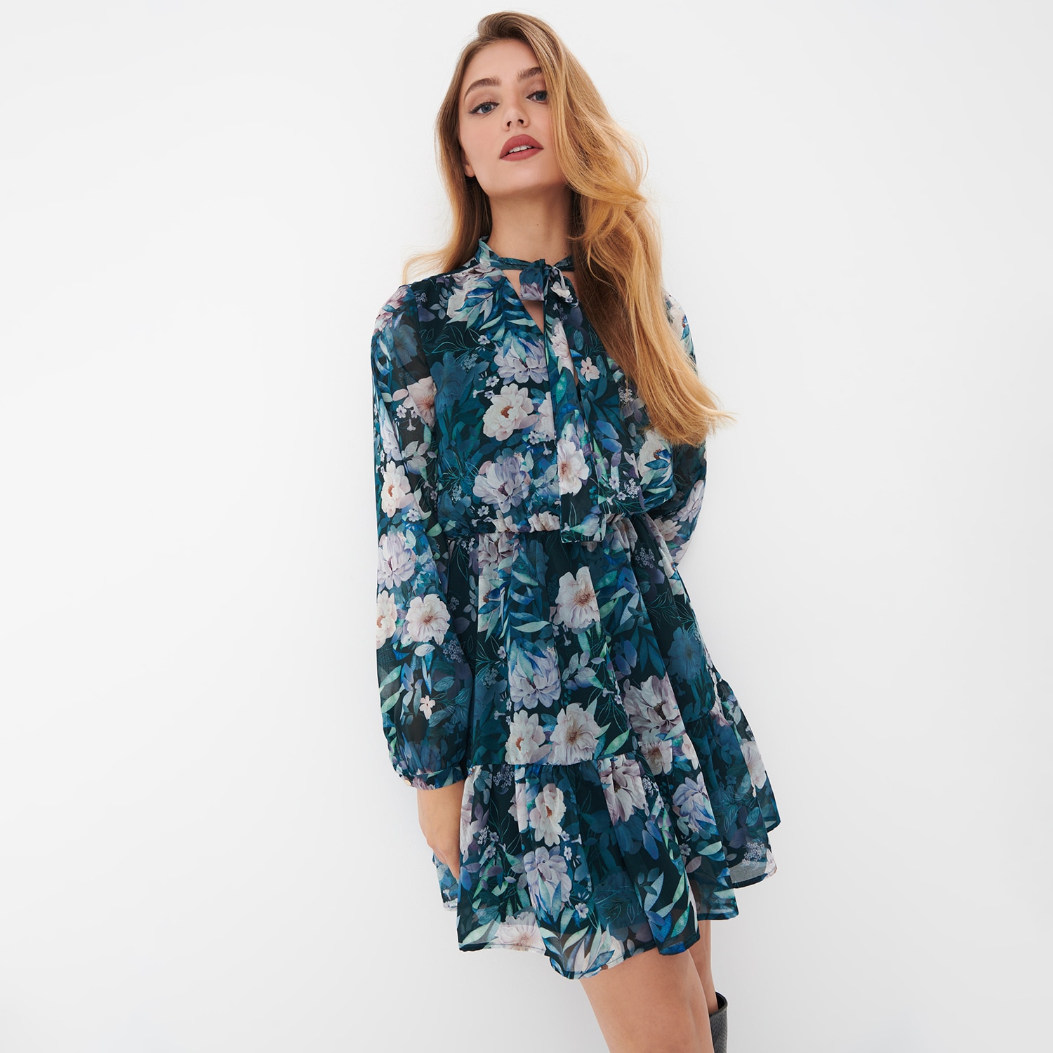Levně Mohito - Mini šaty s květinovým vzorem - Tyrkysová