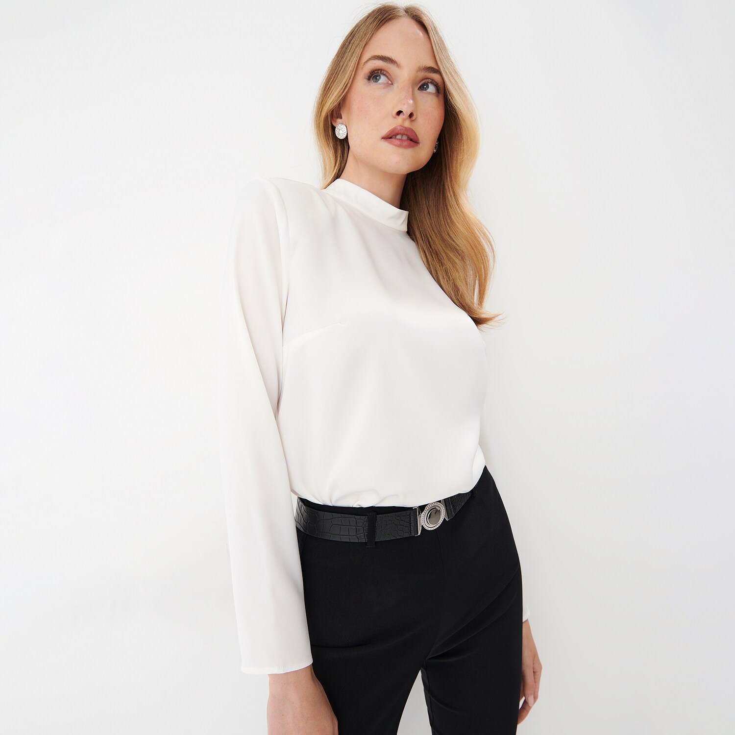 E-shop Bluză elegantă cu guler - Krémová