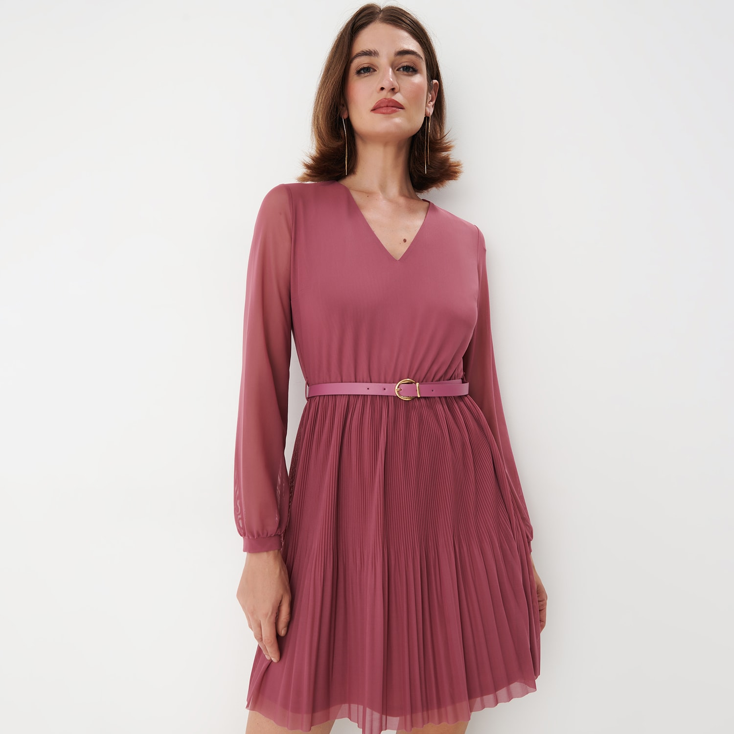 E-shop Mini šaty s výstrihom v tvare V - Ružová