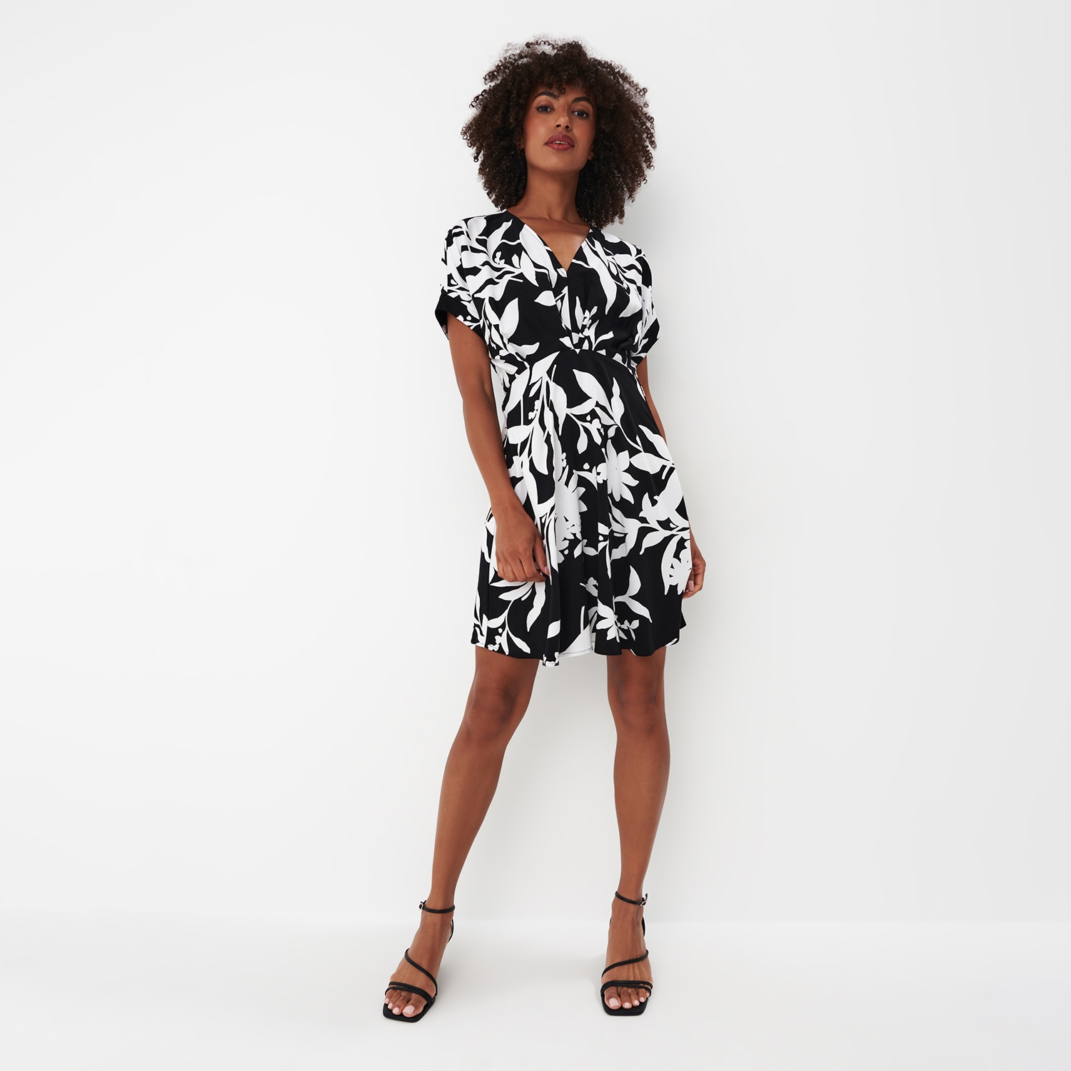Mohito - rochie cu mâneci stil chimono - negru