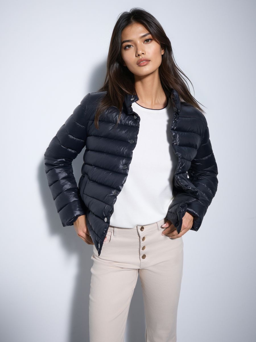 Pikowana czarna kurtka - czarny - MOHITO