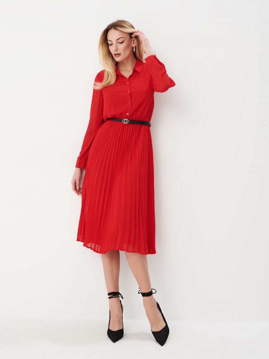 Czerwona sukienka midi z plisowanym dołem - czerwony - MOHITO