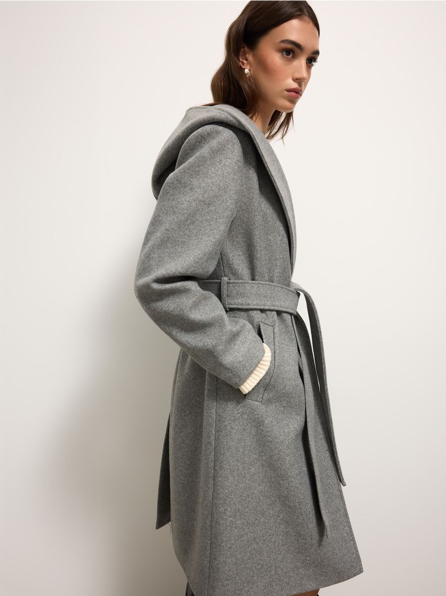 Płaszcz z wiązaniem - szary - MOHITO