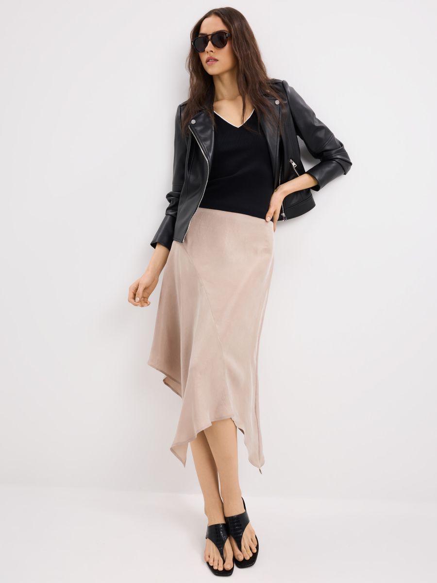 Dopasowany top Dopasowany top - czarny - MOHITO