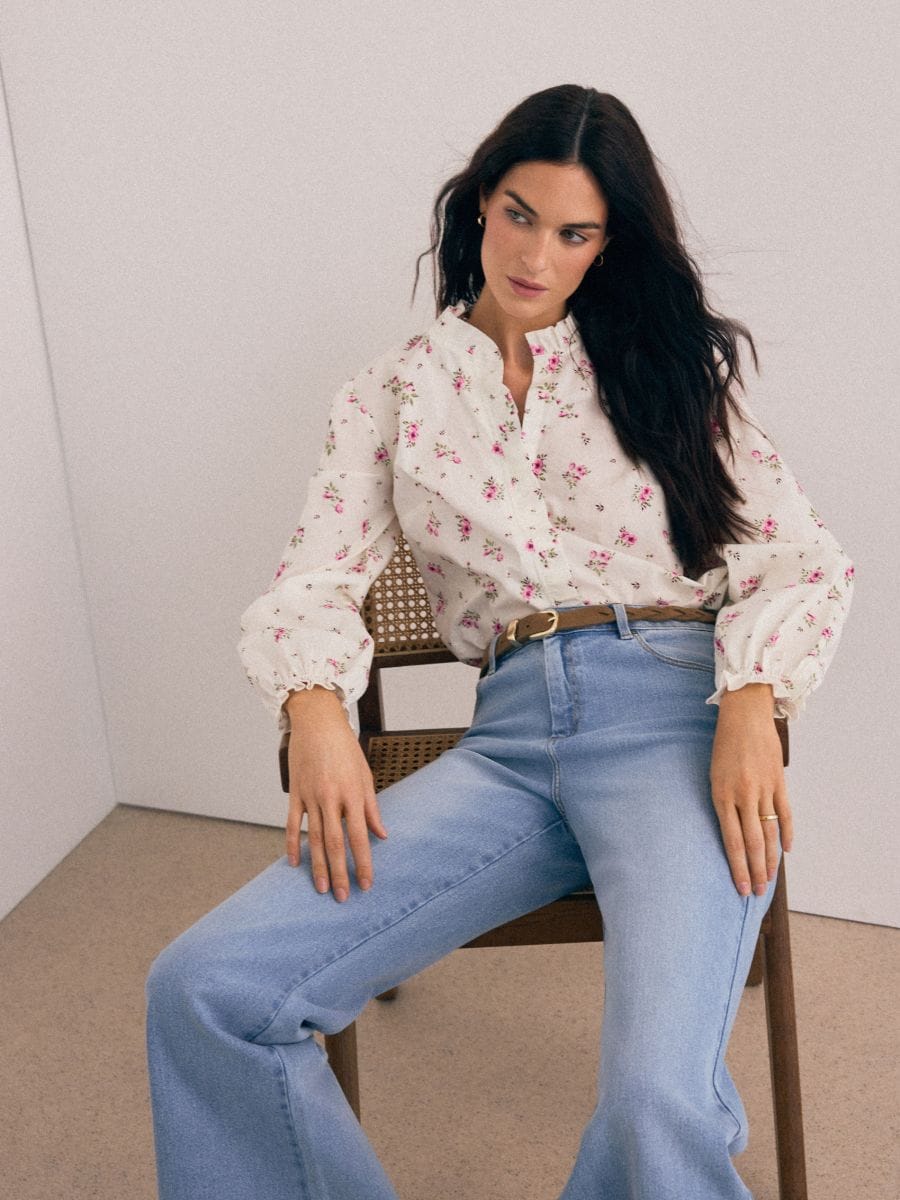 Bluzka w kwiaty - biały - MOHITO