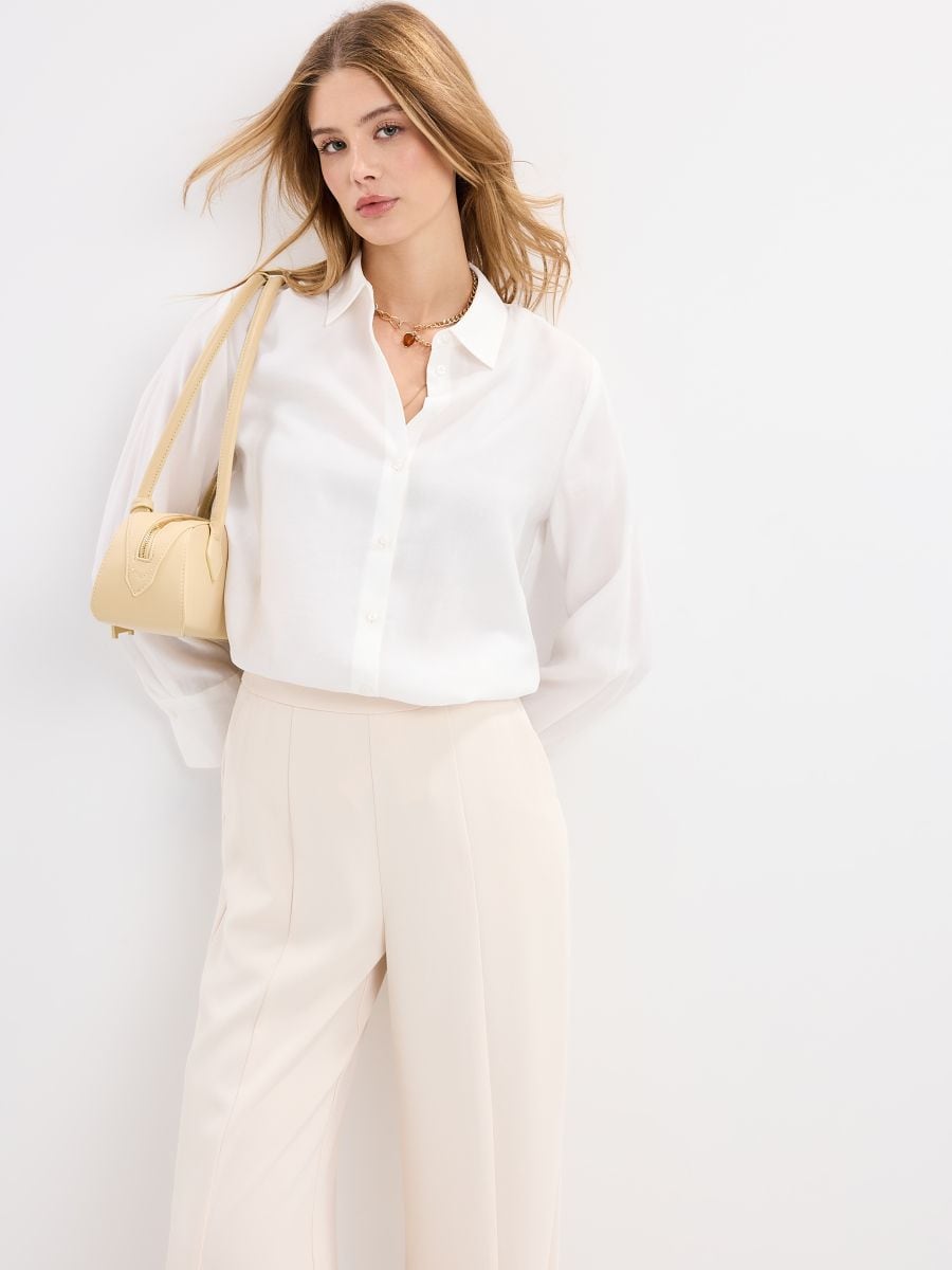 Koszula z modalem - kremowy - MOHITO