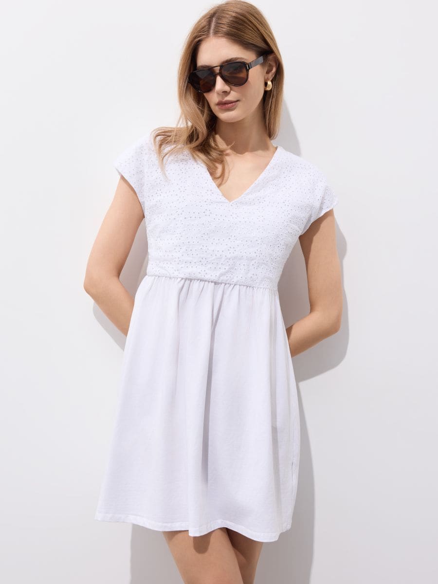 Sukienka mini - biały - MOHITO