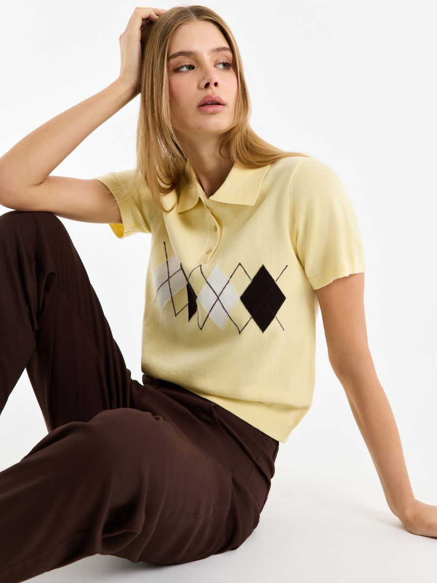 Sweter z kołnierzykiem polo Sweter z kołnierzykiem polo - żółty - MOHITO