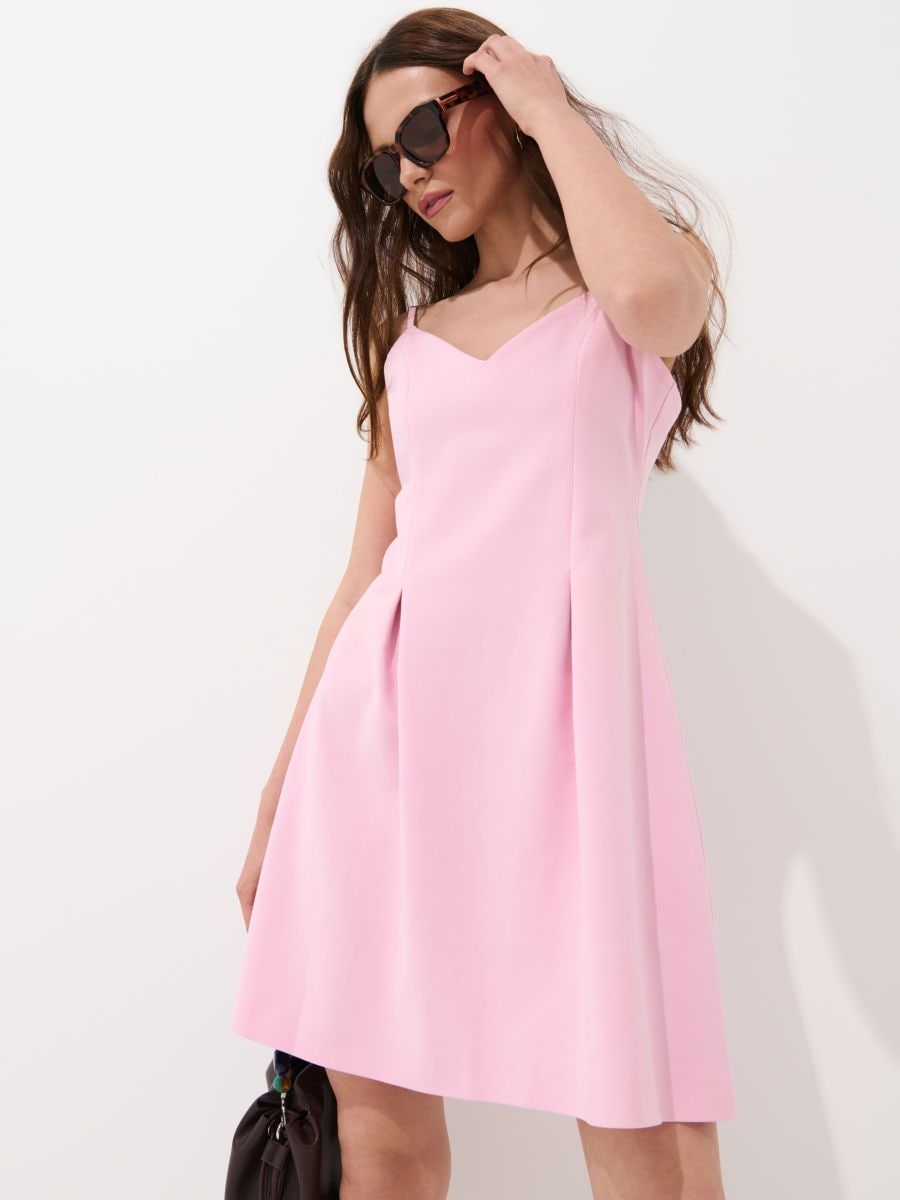Sukienka mini na ramiączkach - różowy - MOHITO