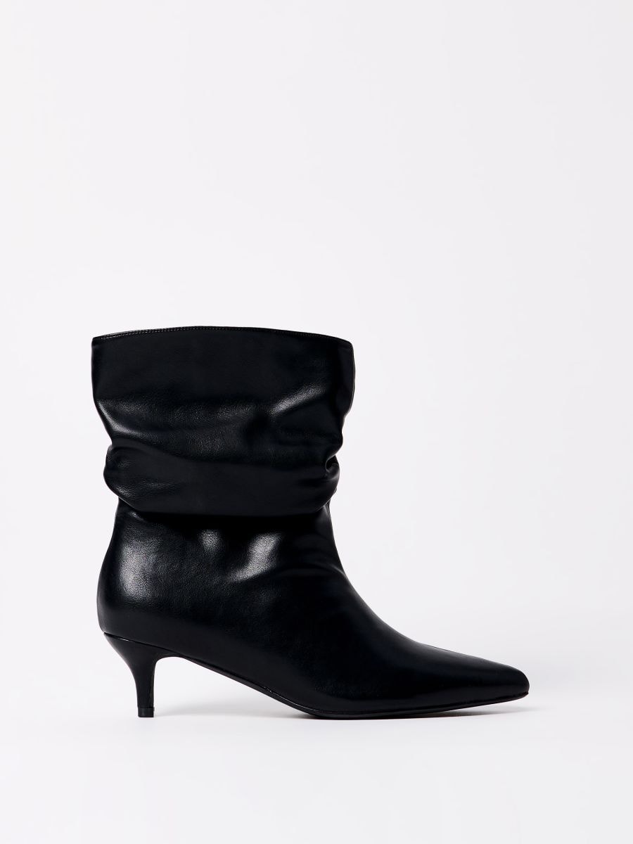 Botki na szpilce Botki na szpilce - czarny - MOHITO