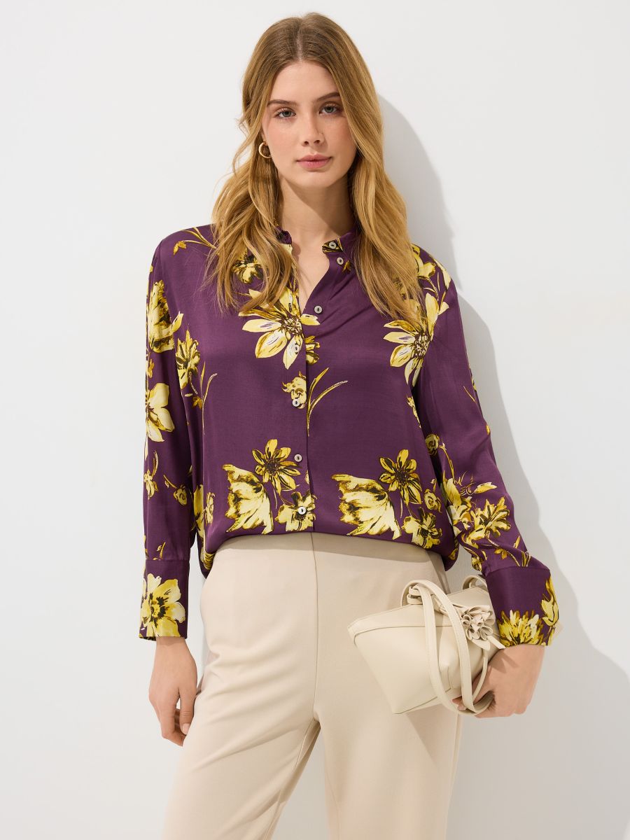 Satynowa koszula w kwiaty - kremowy - MOHITO