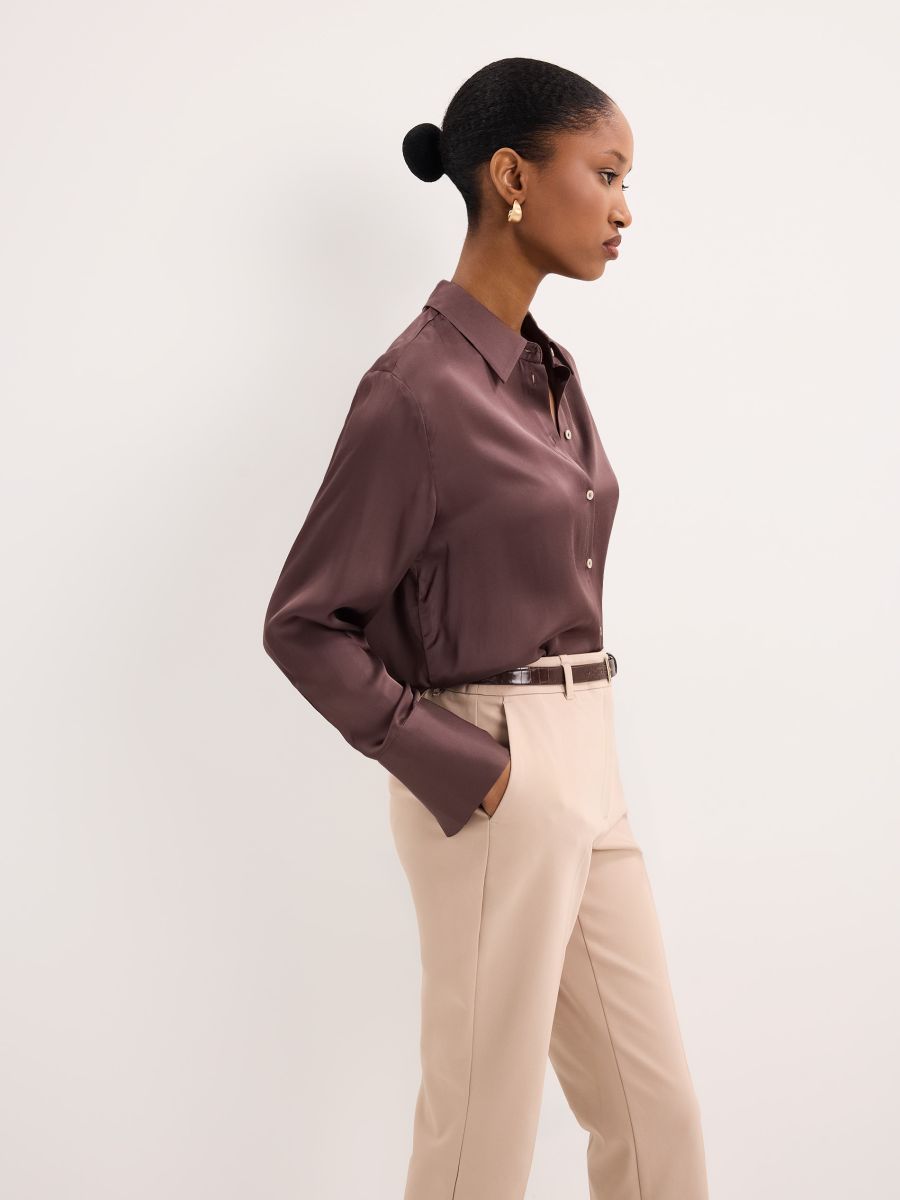 Satynowa koszula - brązowy - MOHITO