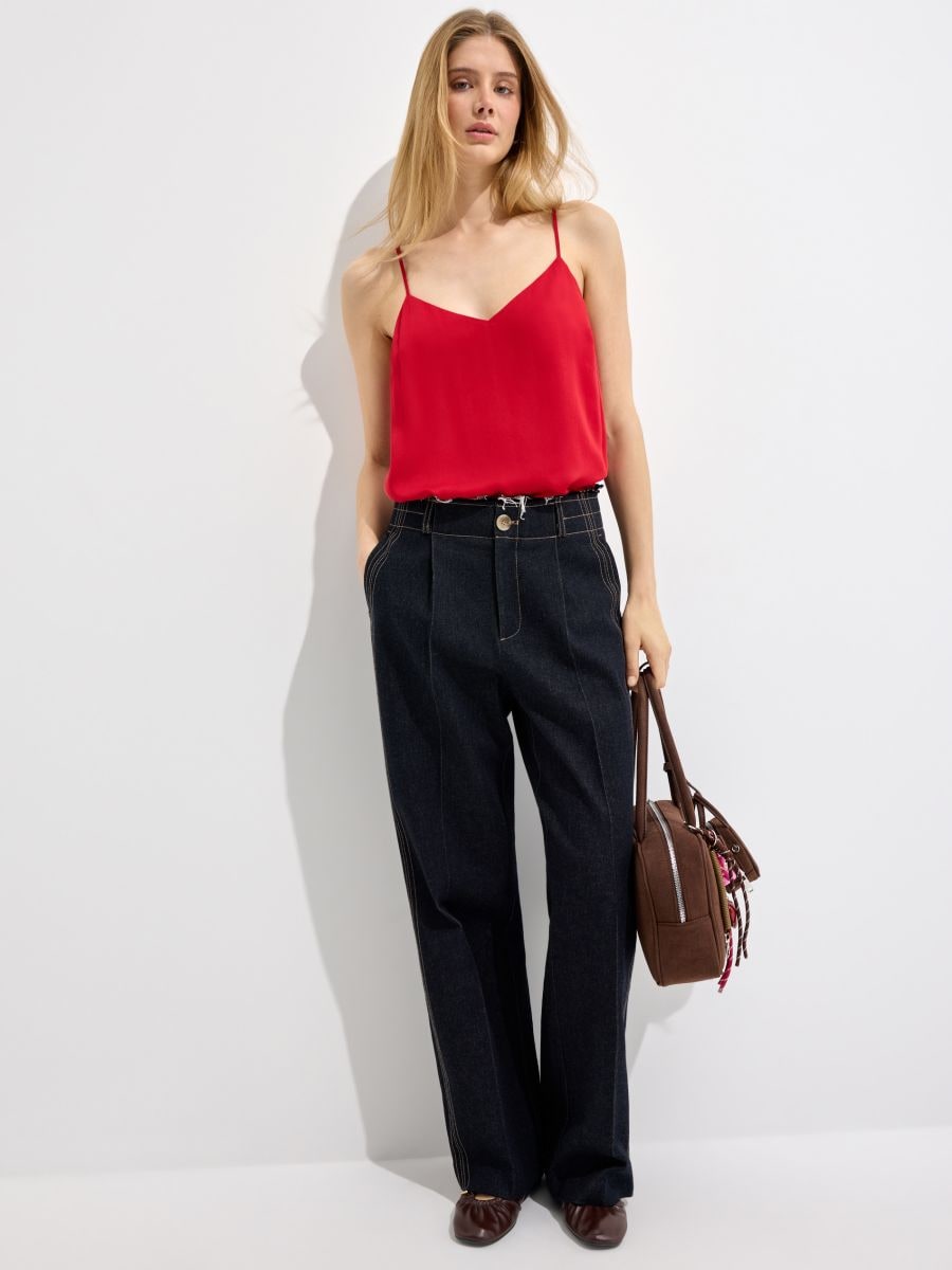 Czerwony top na ramiączkach - czerwony - MOHITO