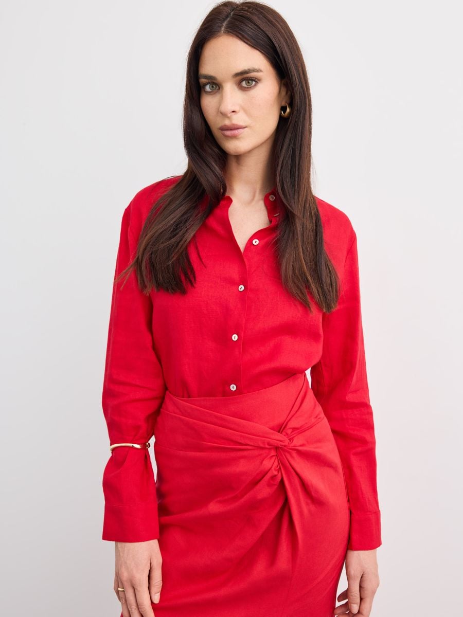 Lniana koszula - czerwony - MOHITO