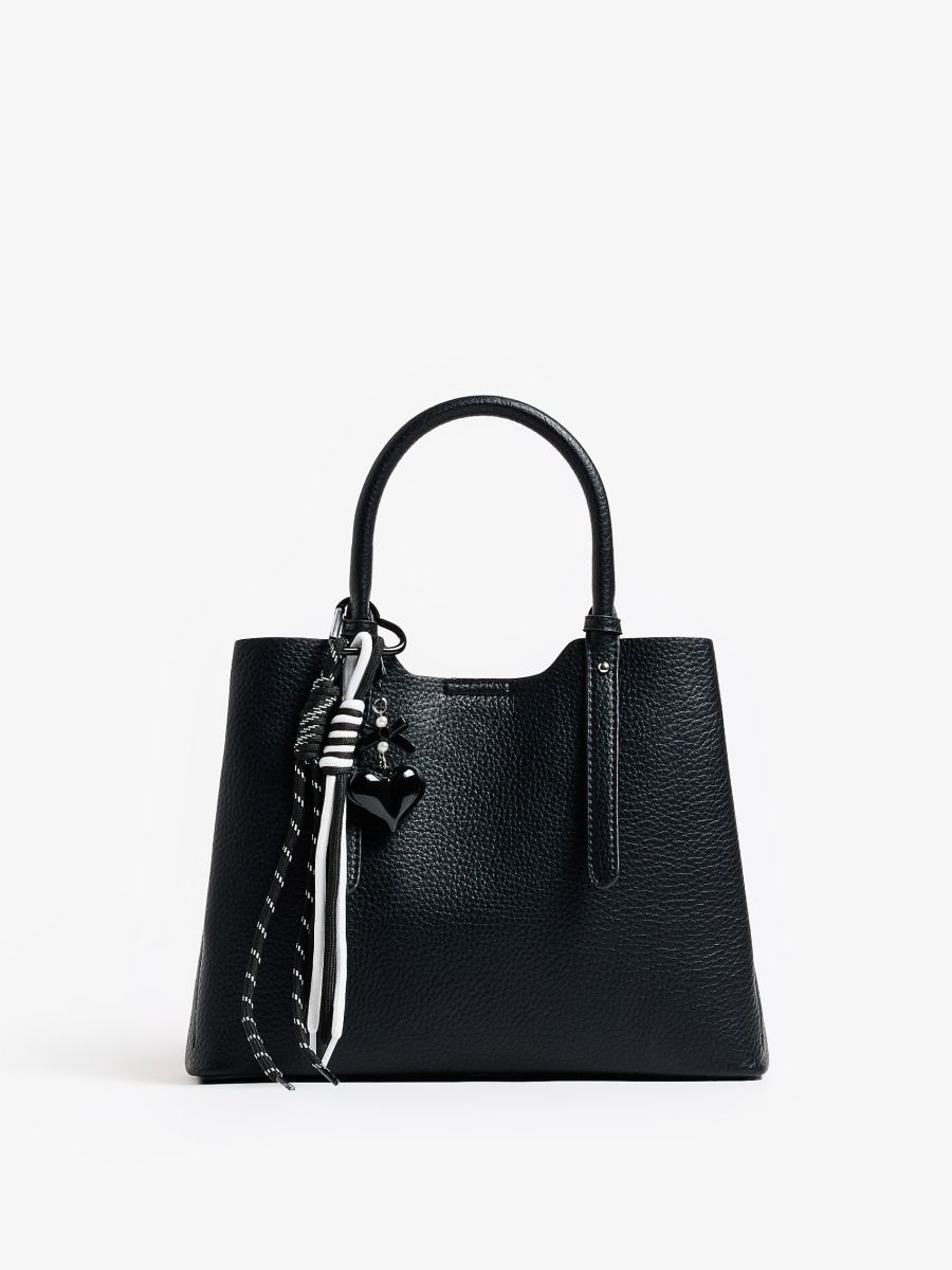 Torebka z paskiem na ramię - czarny - MOHITO