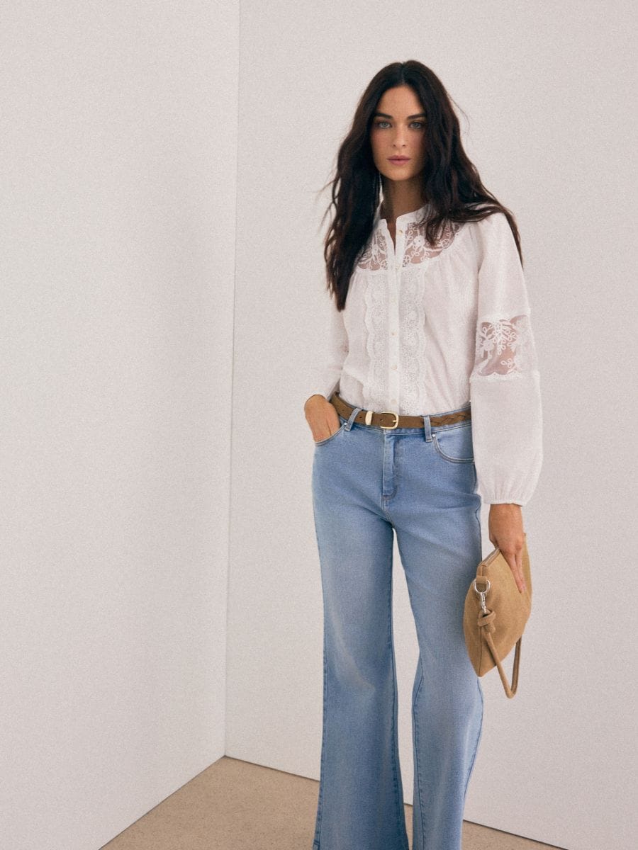 Bawełniana bluzka z koronką - biały - MOHITO