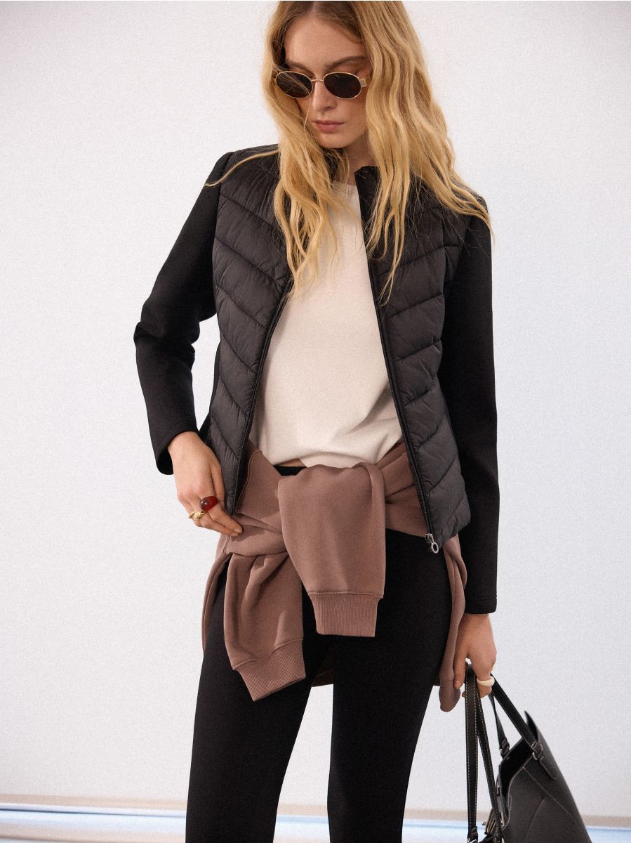 Czarna kurtka pikowana Czarna kurtka pikowana - czarny - MOHITO