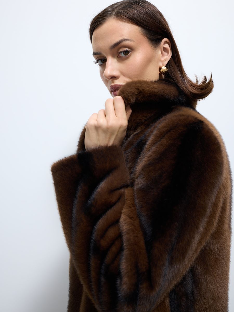 Plašč iz umetnega krzna - temno rjava - MOHITO - 5