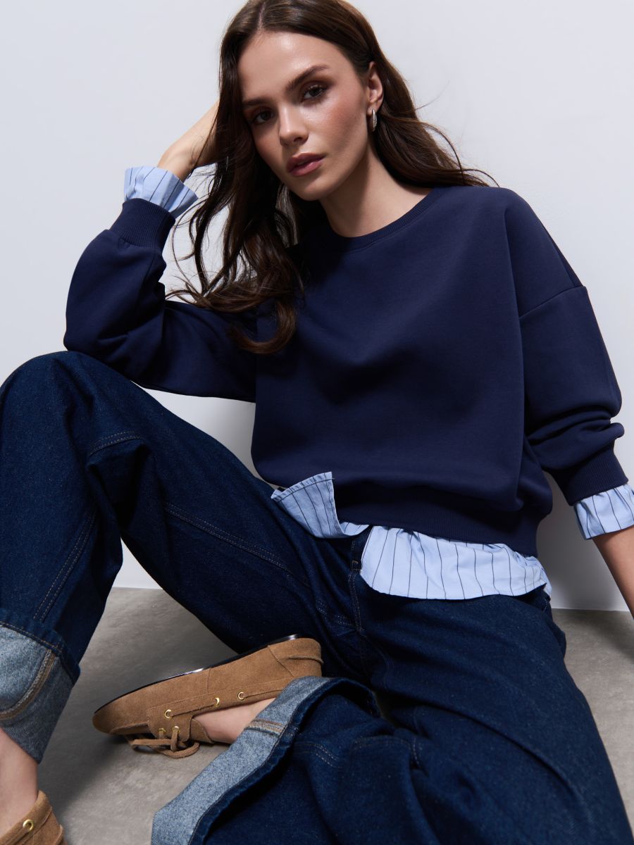 Granatowa bluza ze wstawką koszulową - granatowy - MOHITO