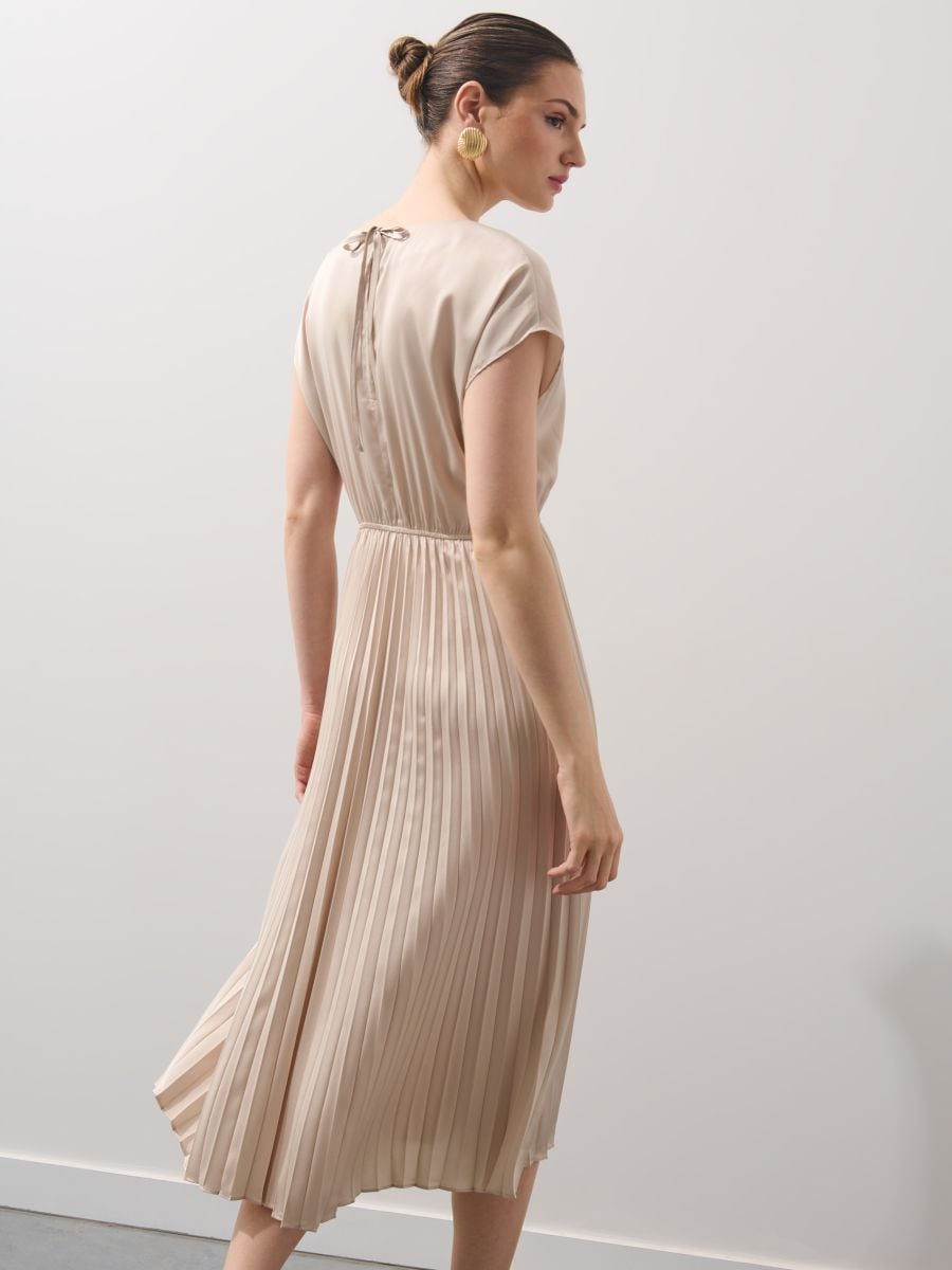 Rochie midi Rochie midi - Beige - MOHITO