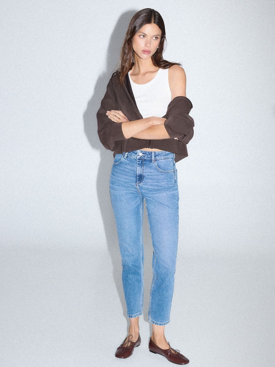 Jeansy mom slim - niebieski - MOHITO