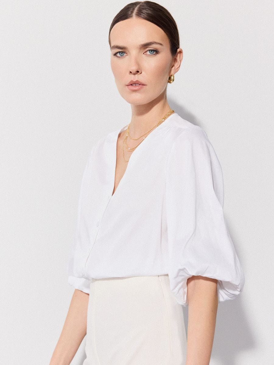 Bluzka z bufiastymi rękawami - biały - MOHITO