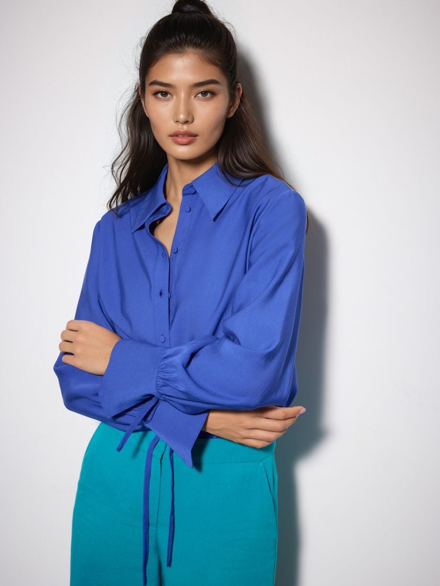 Kobaltowa koszula z modalem - niebieski - MOHITO