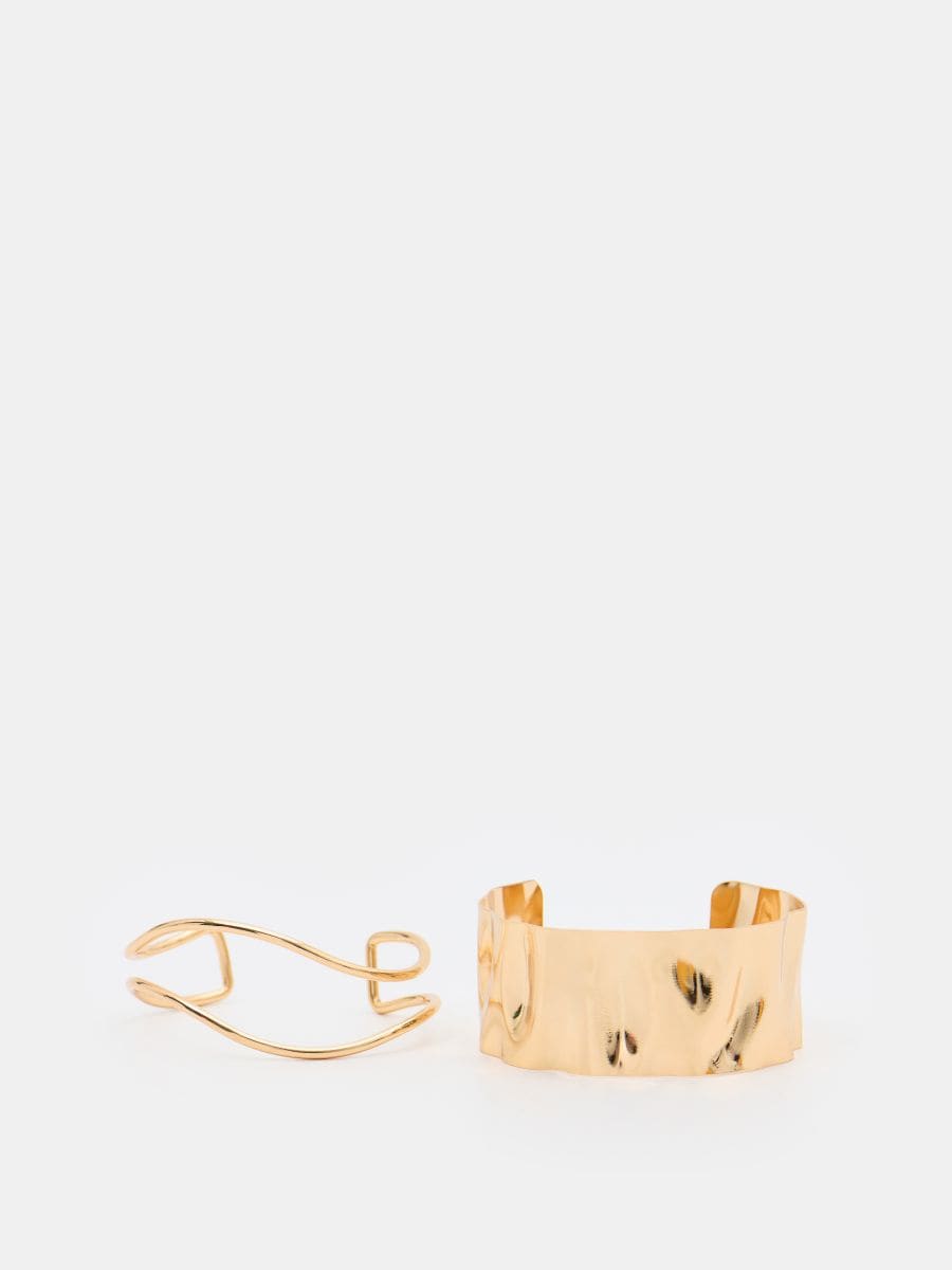 Zestaw bransoletek na rękę - złoty - MOHITO