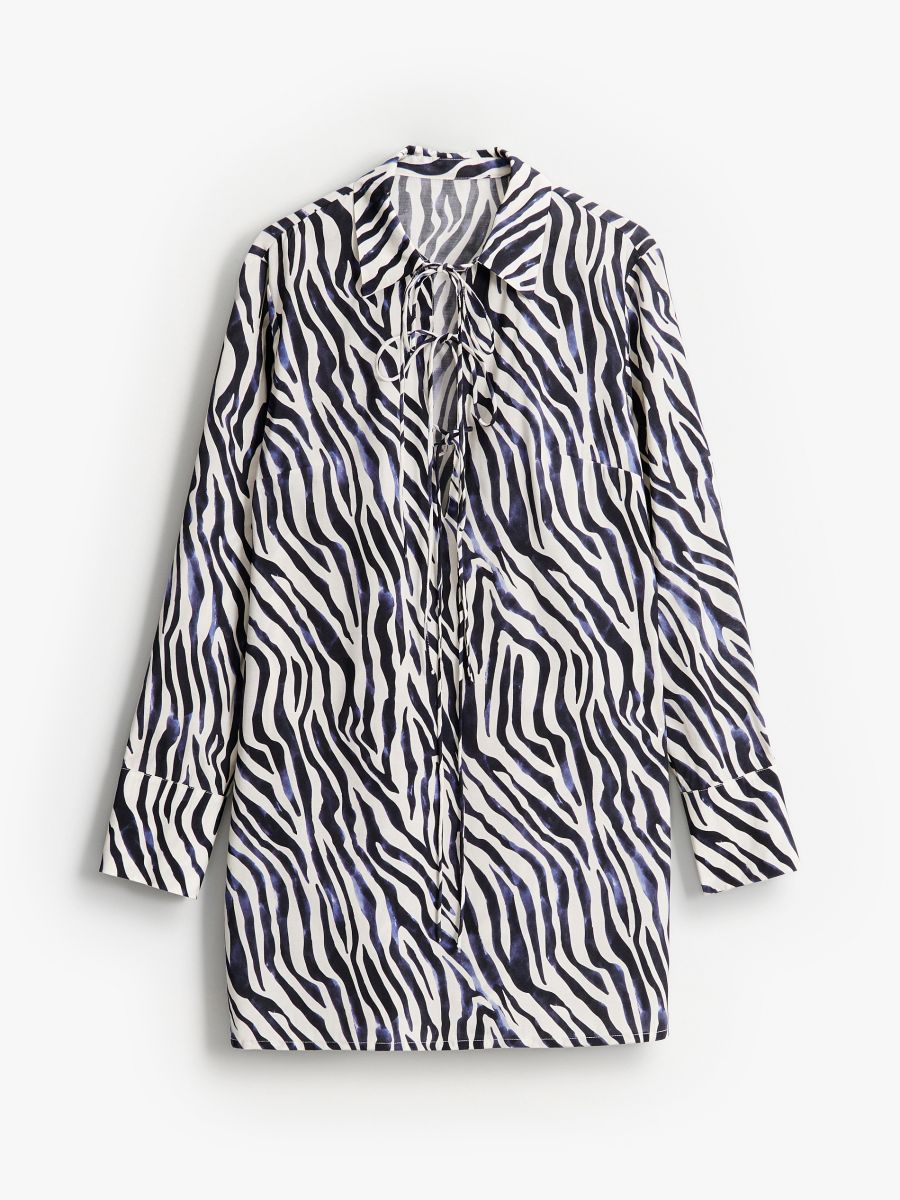 Sukienka mini w zwierzęcy wzór - biały - MOHITO