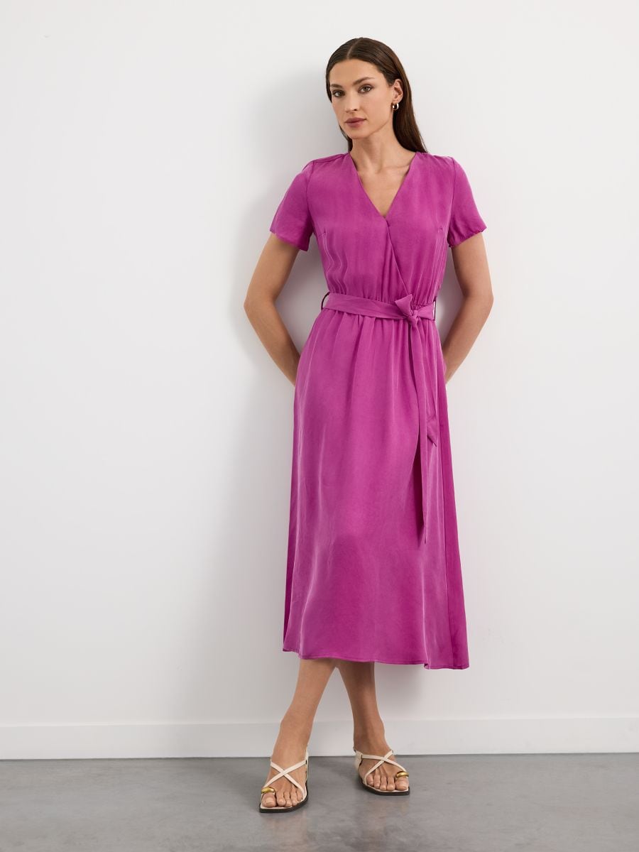 Sukienka midi z cupro i wiskozy - fuksjowy - MOHITO