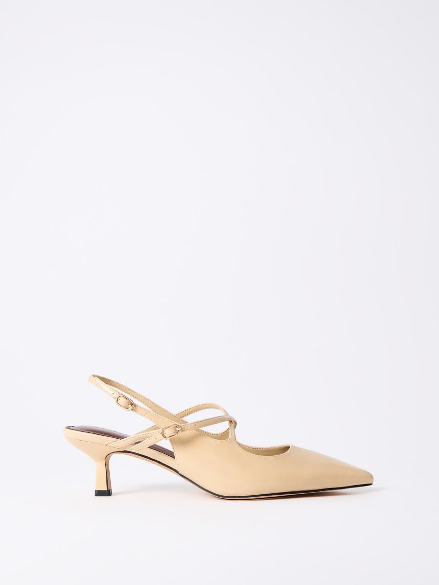 Czółenka na szpilce - beżowy - MOHITO