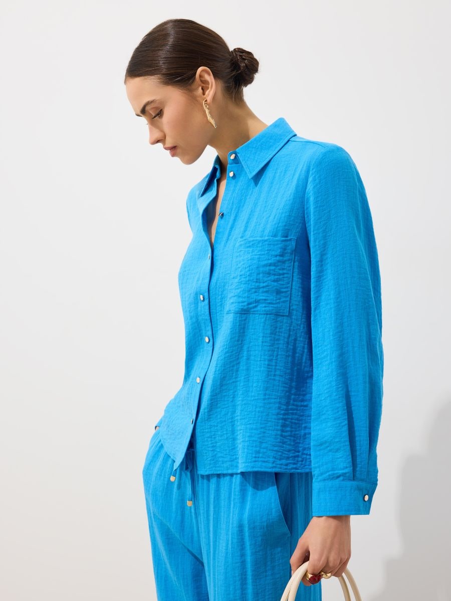 Niebieska koszula z wiskozą - fioletowy - MOHITO