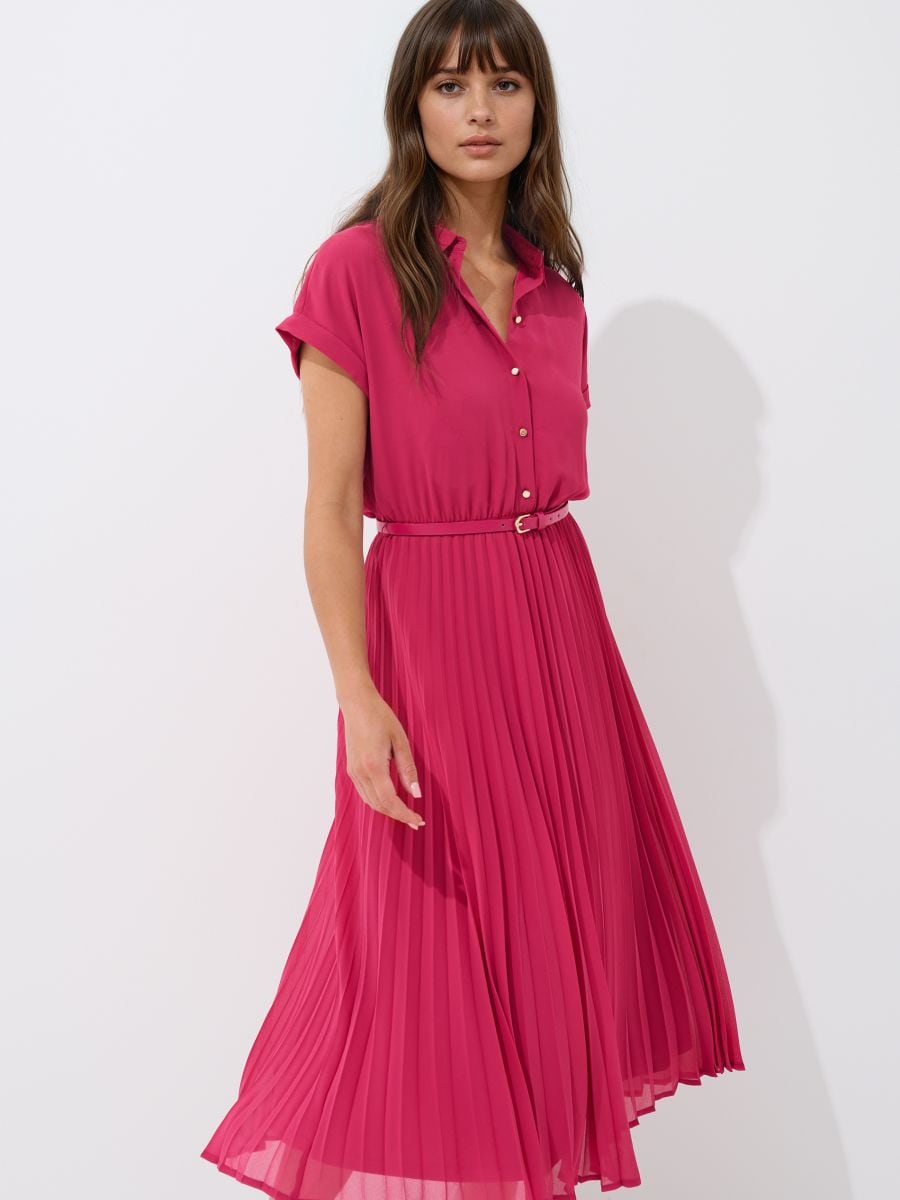 Koszulowa sukienka midi - różowy - MOHITO
