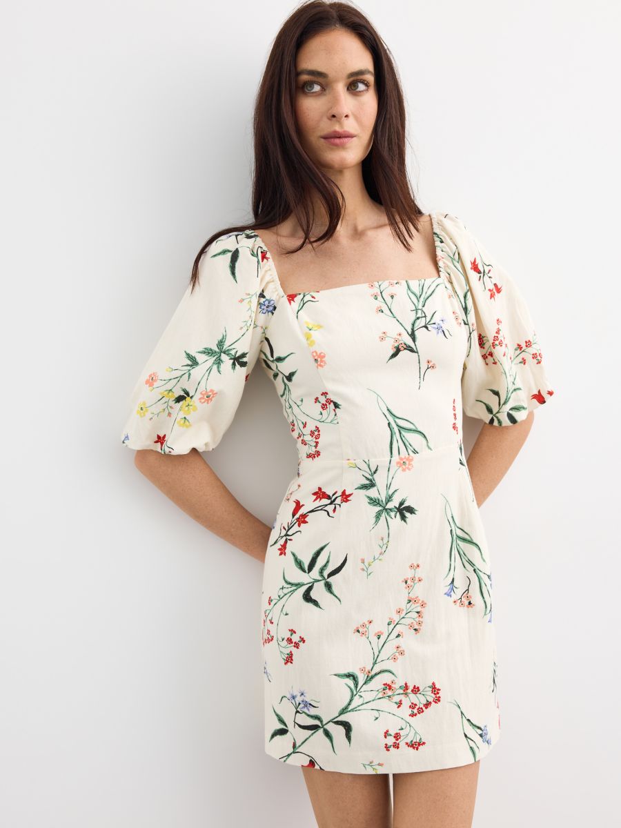 Rochie mini cu decolteu caro - Beige - MOHITO