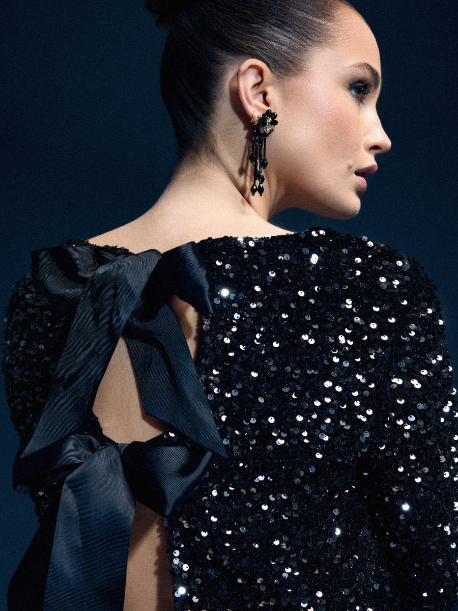 Bluză cu paiete - Negru - MOHITO