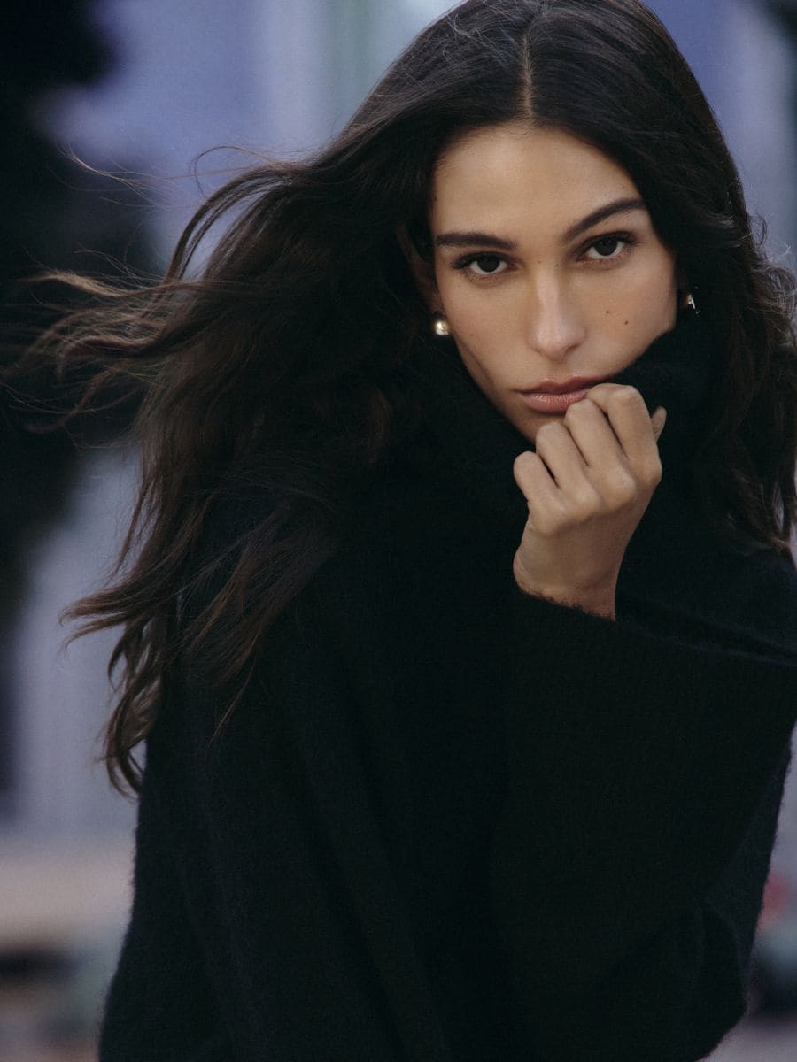 Czarny sweter z wełną alpaki - czarny - MOHITO