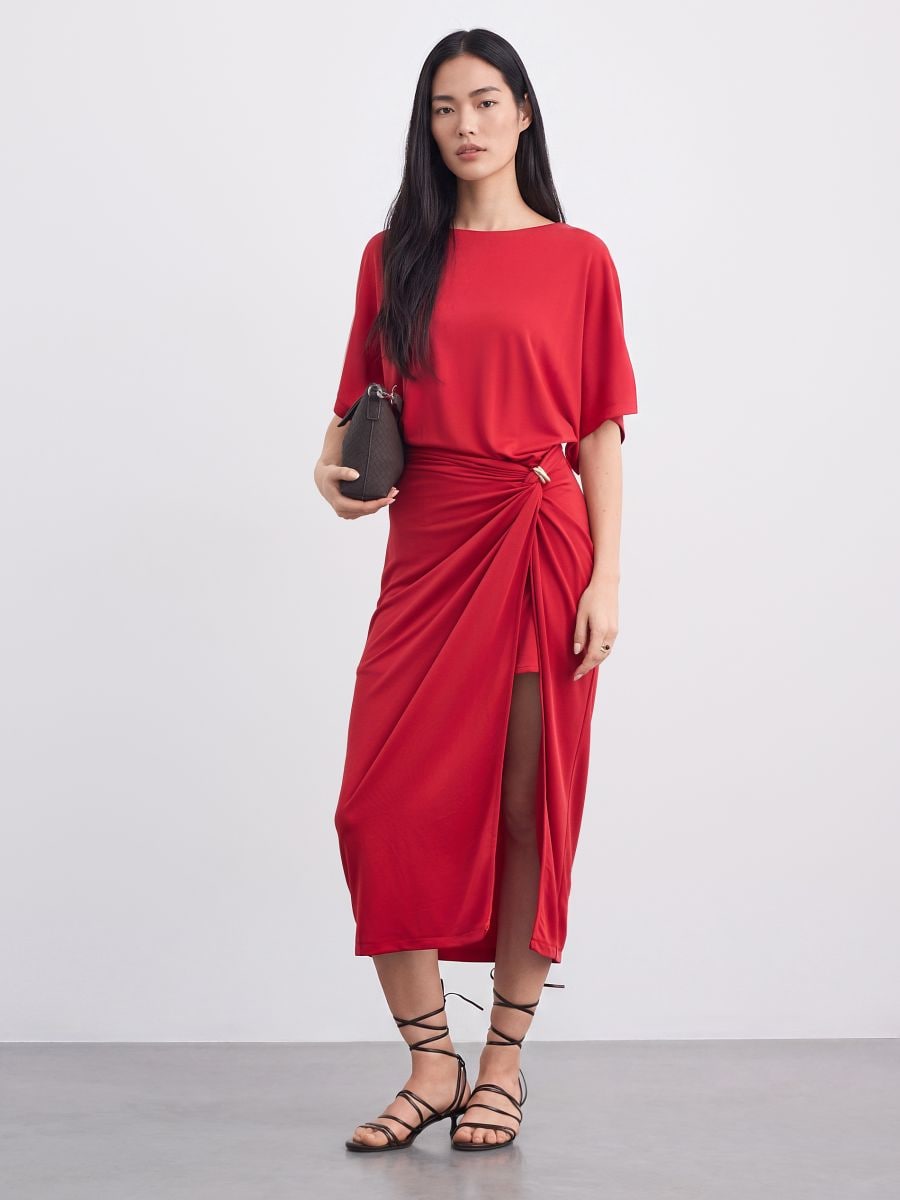 Rochie midi cu mânecă scurtă - Roșu - MOHITO