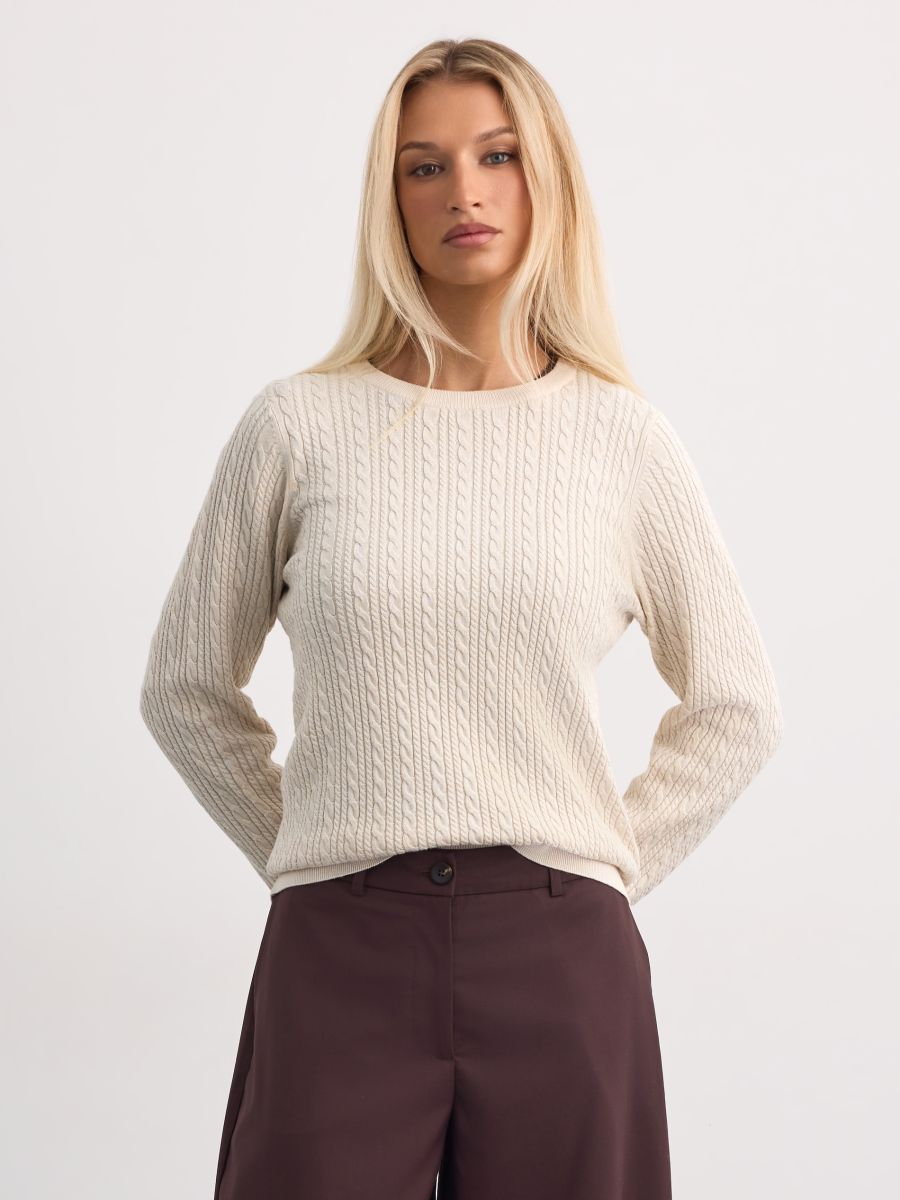 Sweter o warkoczowym splocie Sweter o warkoczowym splocie - kremowy - MOHITO