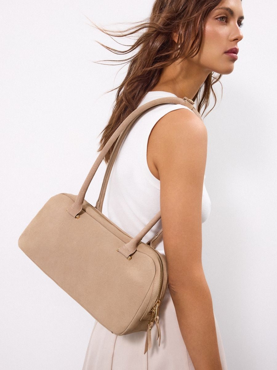 Skórzana torebka - beżowy - MOHITO