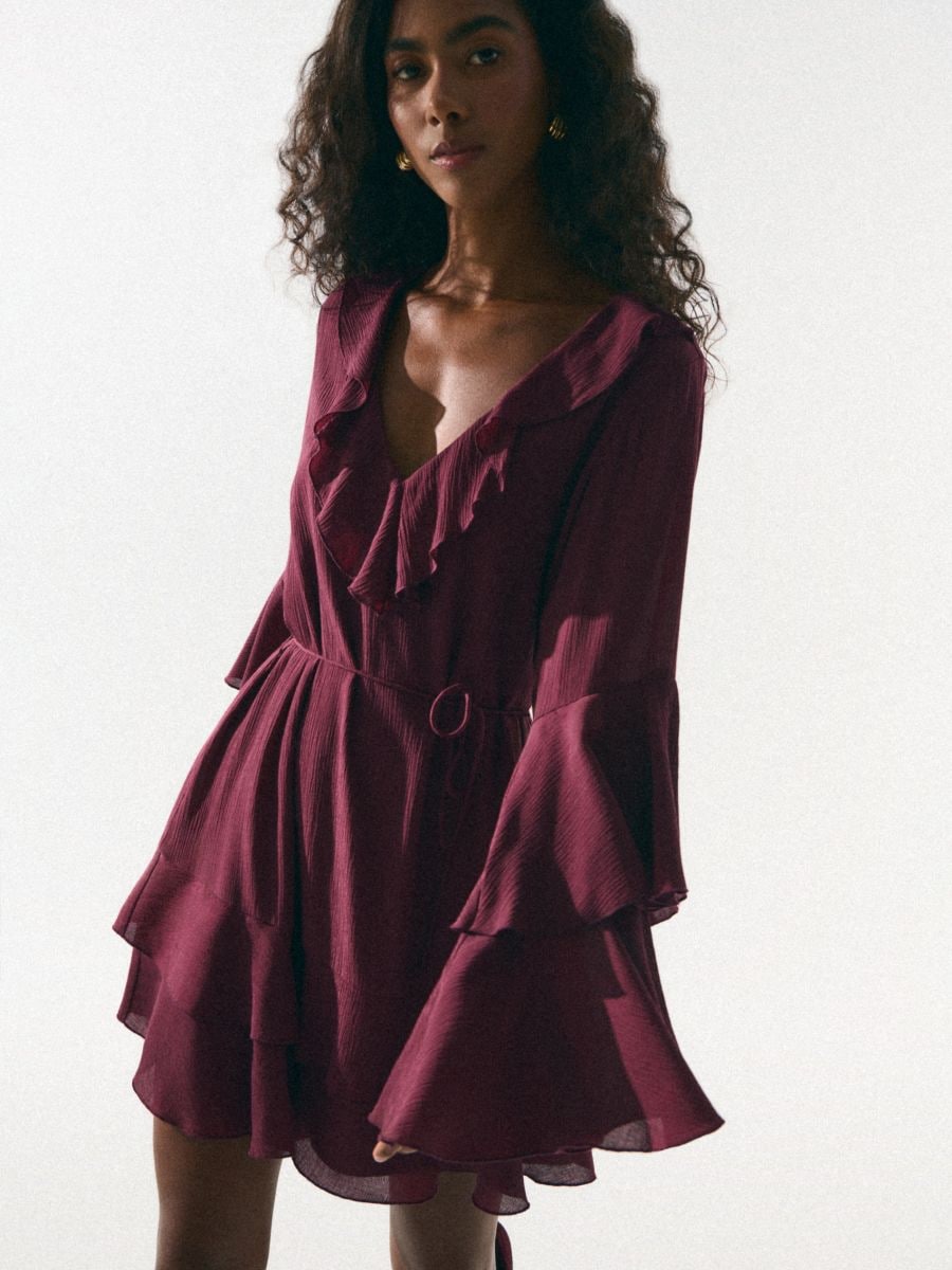 Sukienka mini z falbanami - bordowy - MOHITO