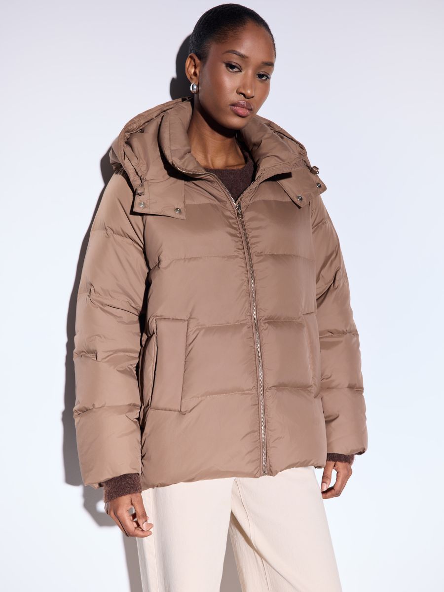 Kurtka puchowa oversize - brązowy - MOHITO
