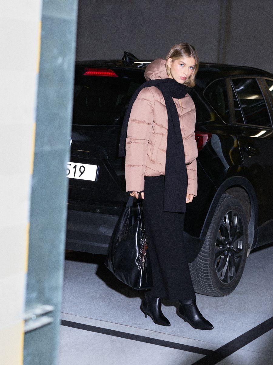 Pikowana kurtka - brązowy - MOHITO