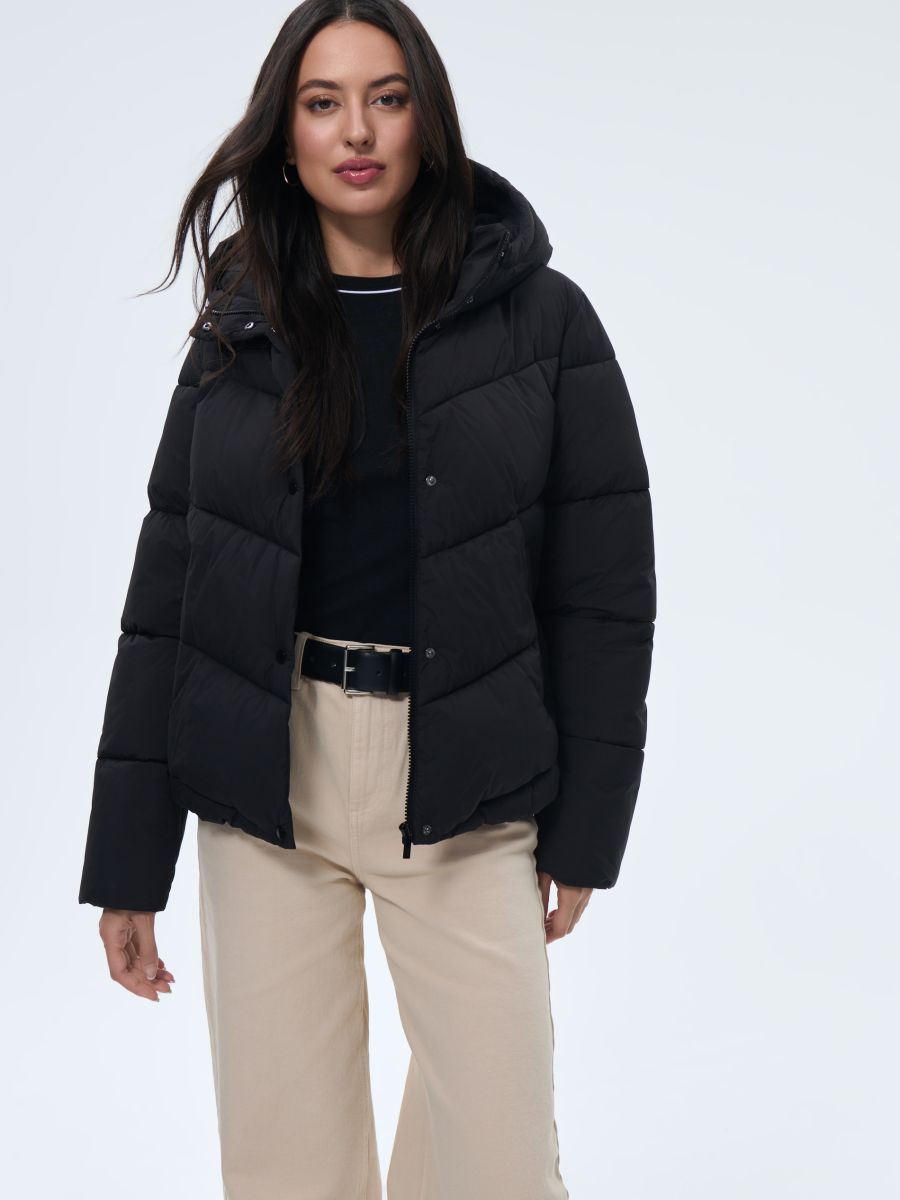 Pikowana czarna kurtka - czarny - MOHITO