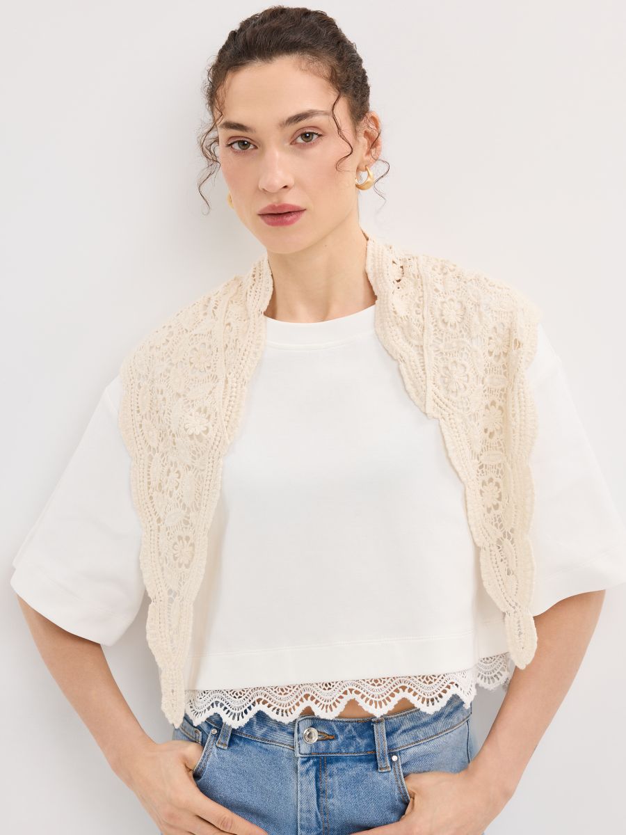 T-shirt z koronką - biały - MOHITO