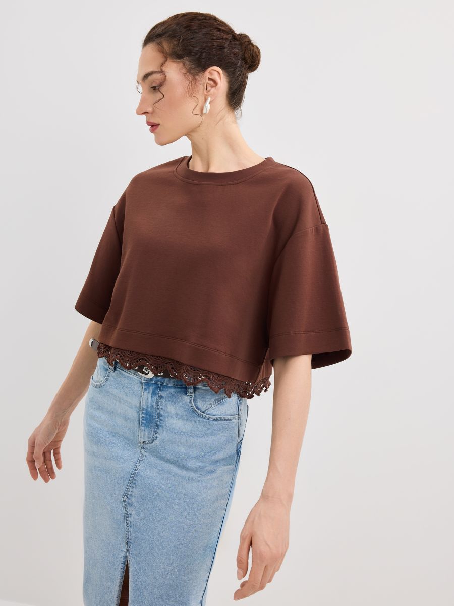 Brązowy t-shirt z koronką - brązowy - MOHITO