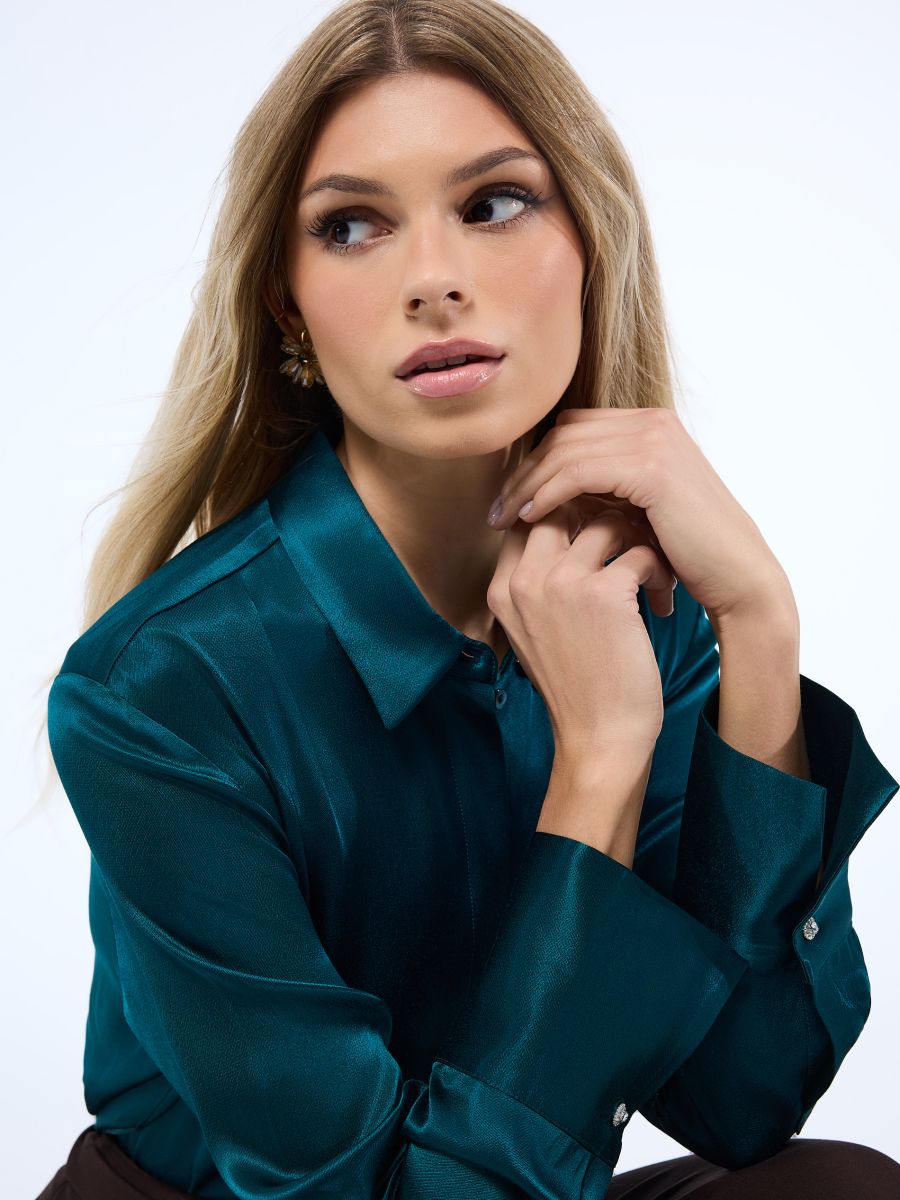 Satynowa zielona koszula - zielony - MOHITO