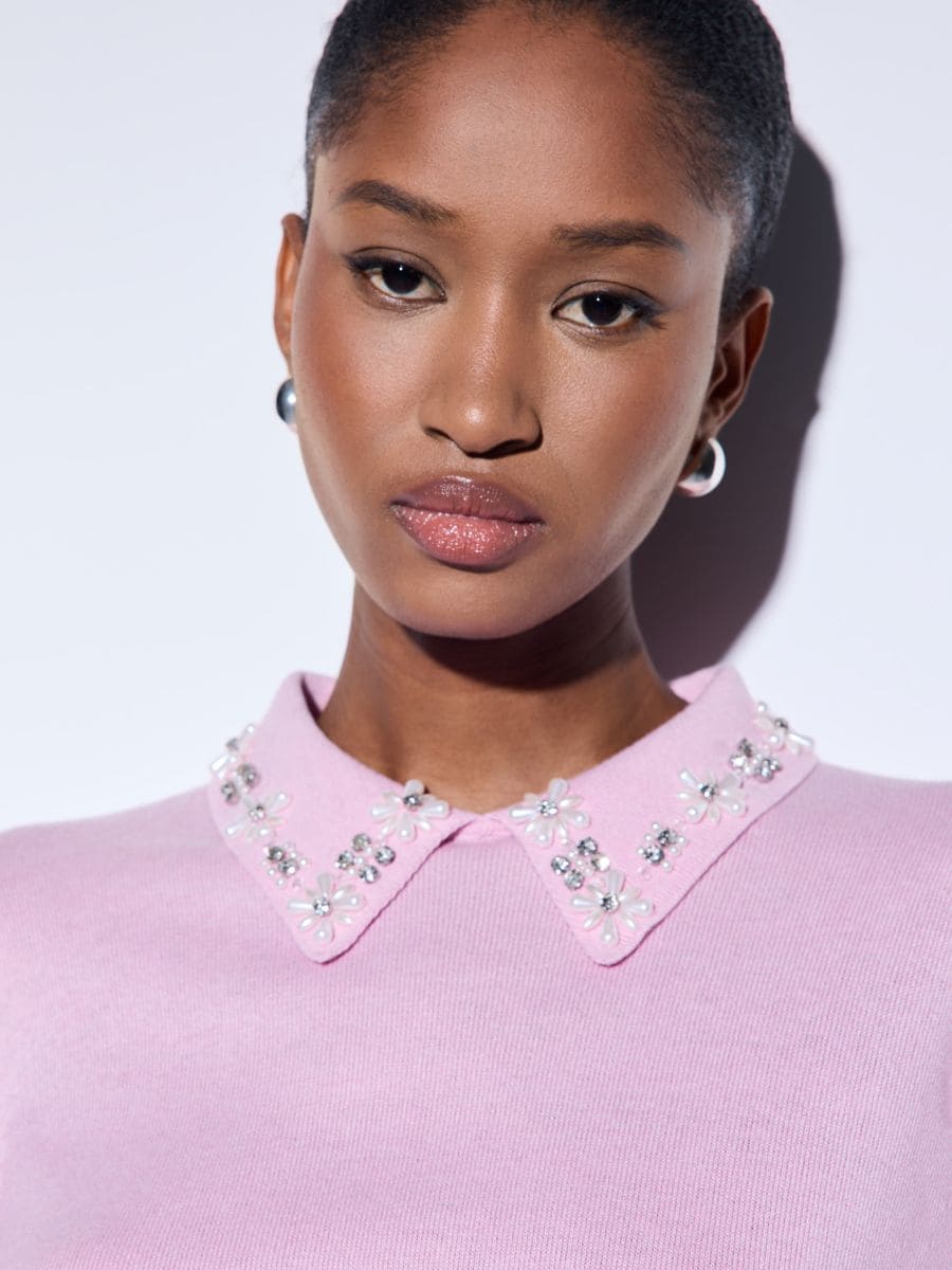 Sweter z kołnierzykiem - różowy - MOHITO