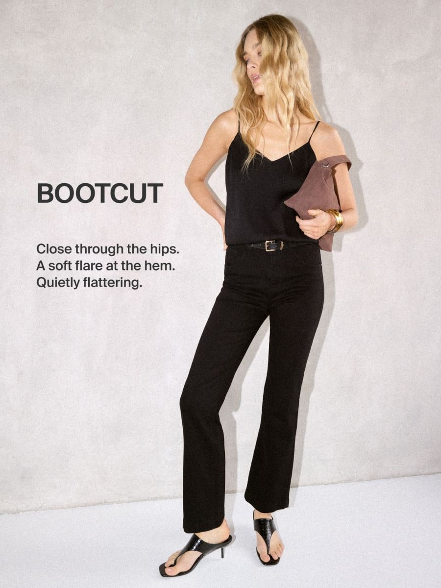 Jeansy bootcut z paskiem - czarny - MOHITO